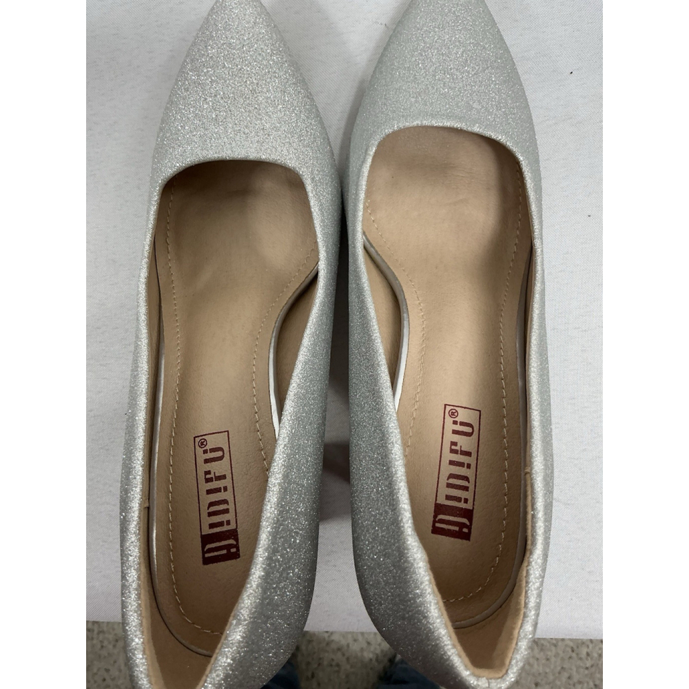 Womans Idifu Slipon Formal Pumps 6 Silver Sparkly Pointed Toe Block Heel NWOT - Picture 6 of 9
